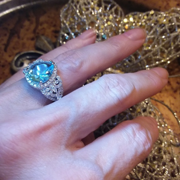 💎LT, BLUE TOPAZ Ring SPECIAL!!!💎Sz 8 - Picture 4 of 8